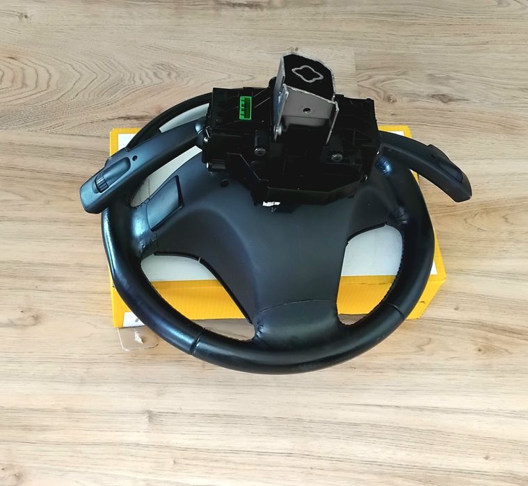 Мултифункционален волан с аербег airbag и лентов кабел + лост за мигач