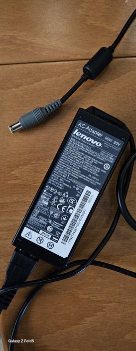 Lenovo thinkpad комютър