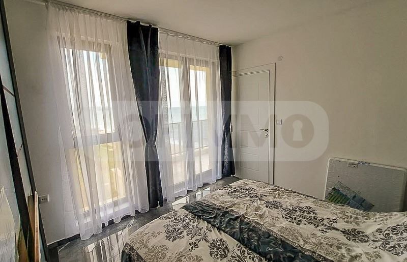 Продава се Тристаен апартамент в Обзор - 101 кв.м за 1832 €/кв.м - Снимка #2