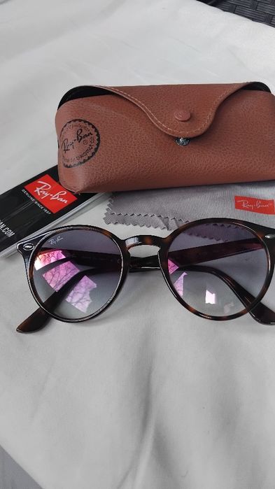 Оригинални слънчеви очила RB 2180  Havana