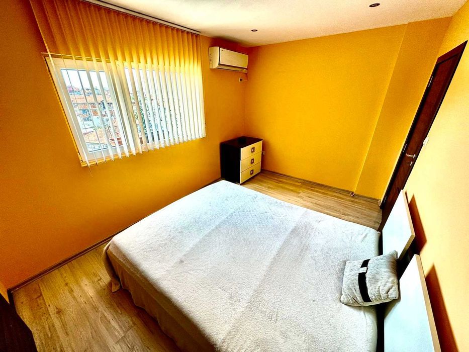 Продава се Тристаен апартамент в Русе, Център - 98 кв.м за 887 €/кв.м - Снимка #8