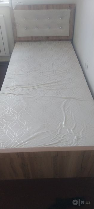 1 kishilik spalni sotiladi,yangi hali