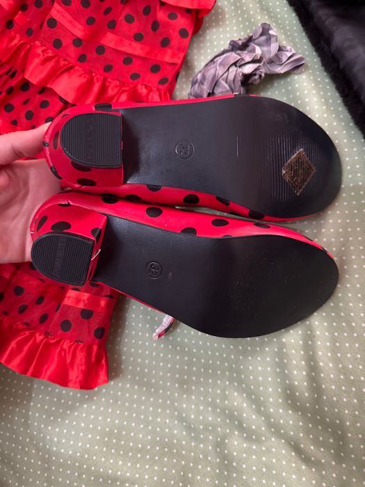 Продается наряд на девочку