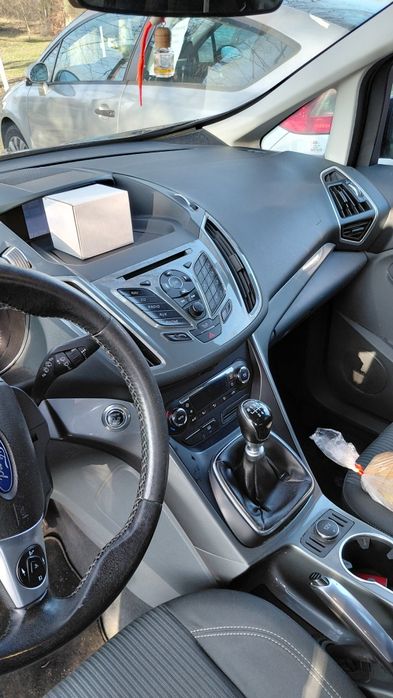 Vând ford cmax 2015