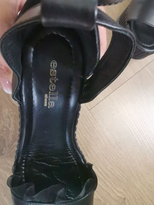 Дамски сандали на платформа