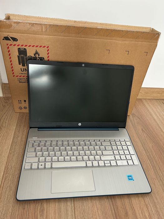Laptop HP 15s-fq3007nq – stare impecabilă, folosit foarte puțin