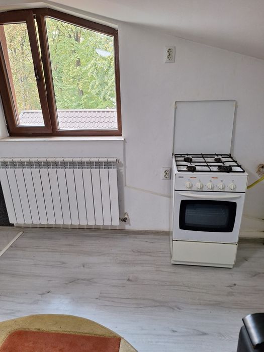 Închiriez garsonieră confort1