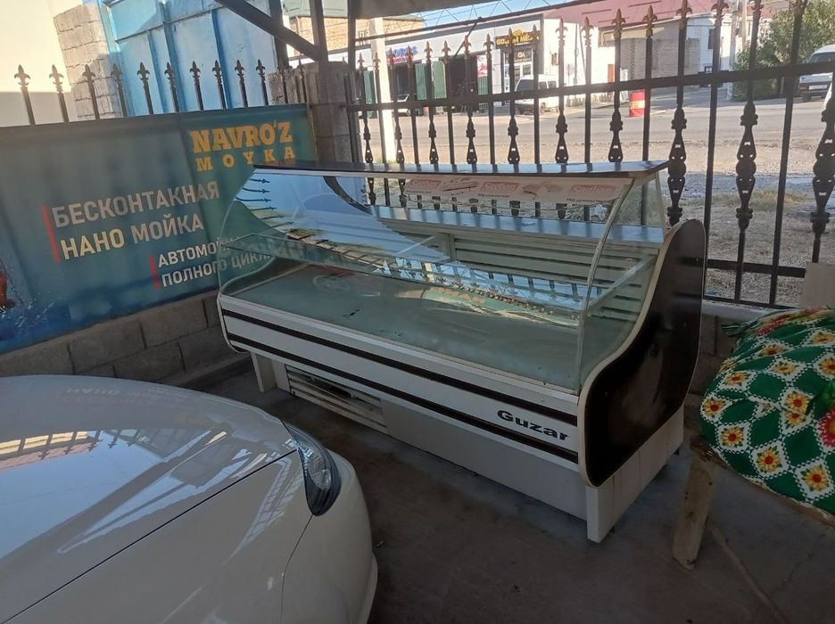 Текин! доставка шахар ичи.келишамиз.Чангини суртворса янгидей.Витрина