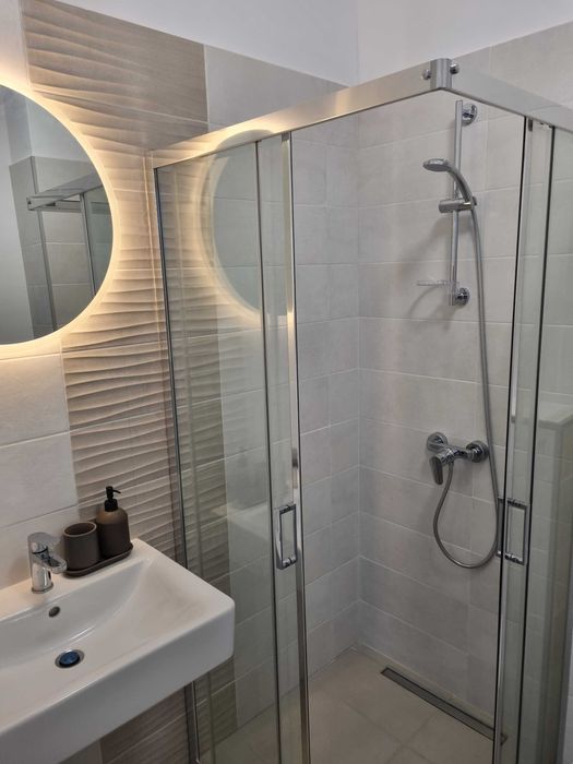 Inchiriere apartament 3 camere + 2 parcari subteran Granvia Lujerului