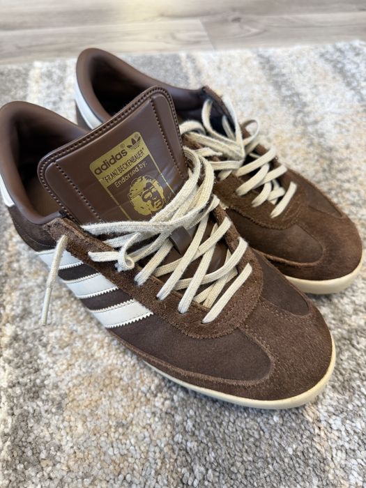 Vand adidas Beckenbauer nr 40 2/3 in stare foarte buna!