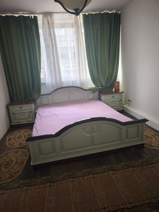 Închiriez apartament central Torontalului 3 camere decomandat