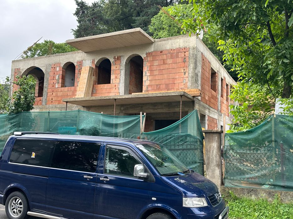 Echipă serioasă calificată exzecutam  case la rosu sau la gata