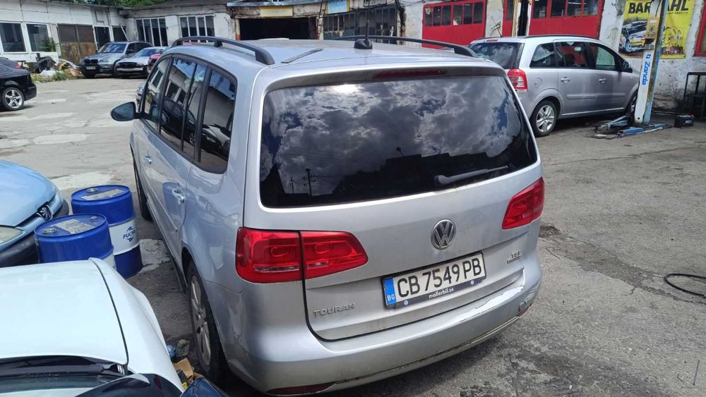 Продавам VW Touran 2014gодина за части - 1.4 бензин-метан-втора газова уредба , 150 к.с. с турбо