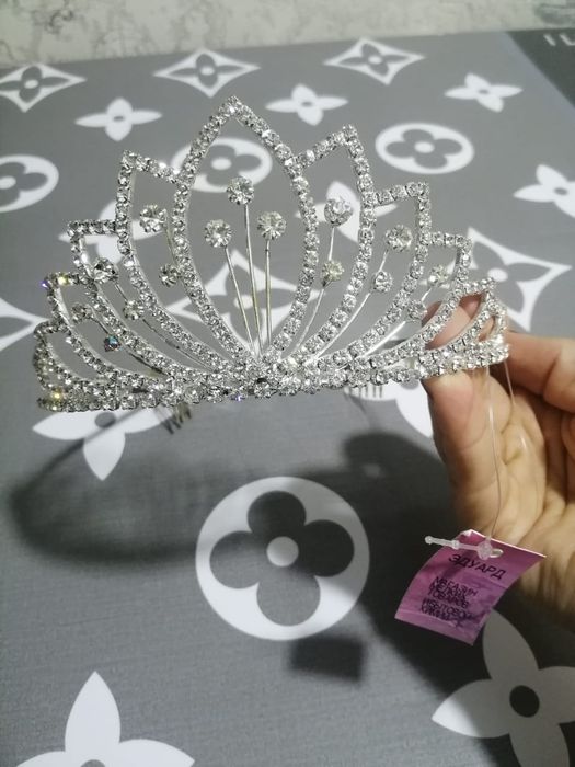 Срочно продаётся новая корона