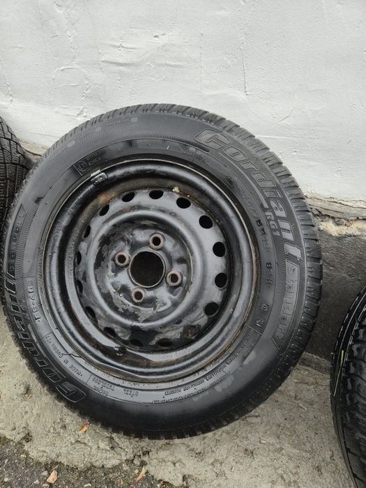 Продам комплект летних шин