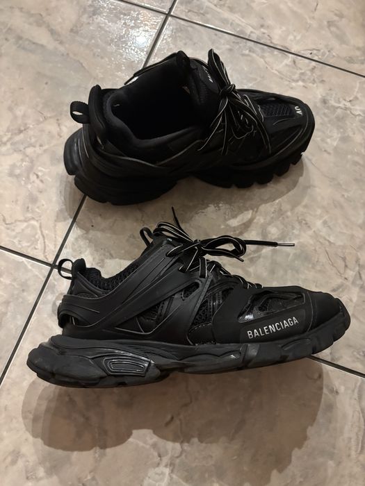 Balenciaga track