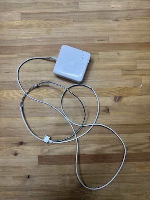 Продам MacBook Pro (Retina, 15-inch)