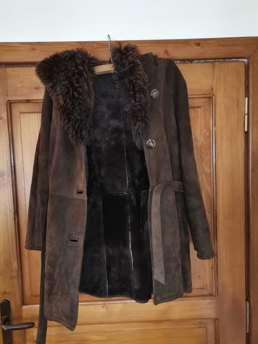 Pardesie, paltoane, haine de blana