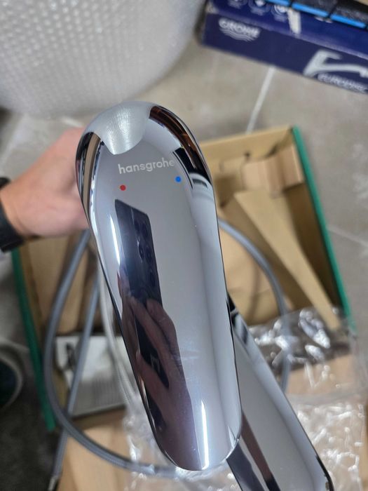 Baterie bucatarie cu dus extractibil Hansgrohe Focus M42 150 cu 1 jet