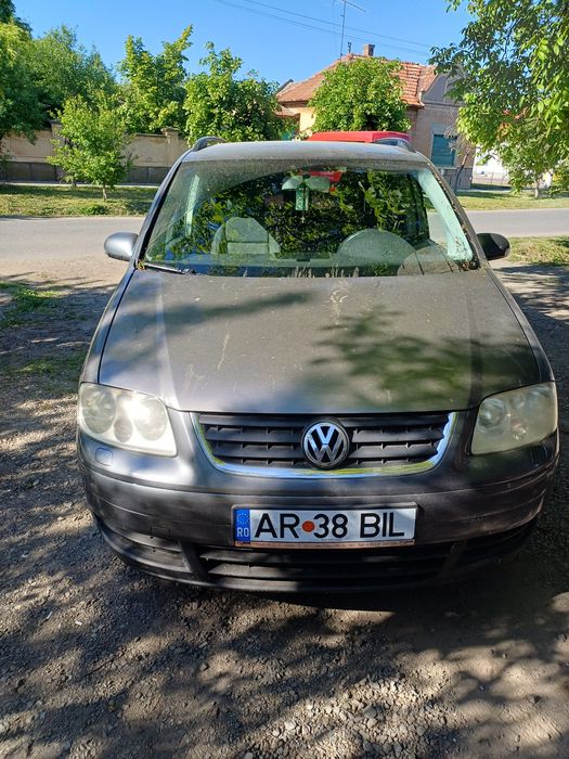 Vand vw toran 7 locuri
