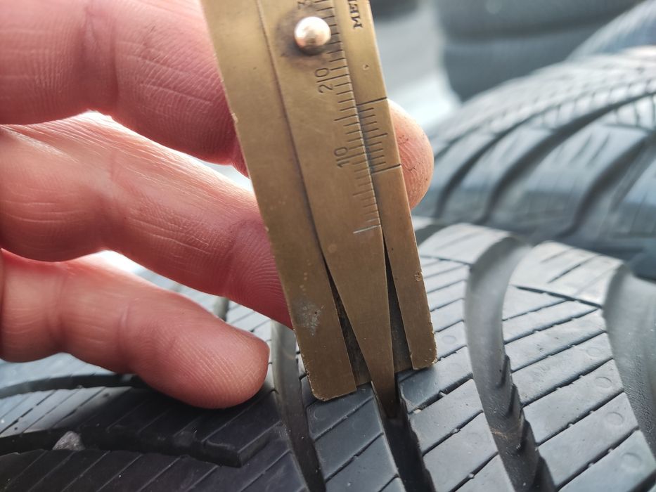 205/55/17 KUMHO 4season