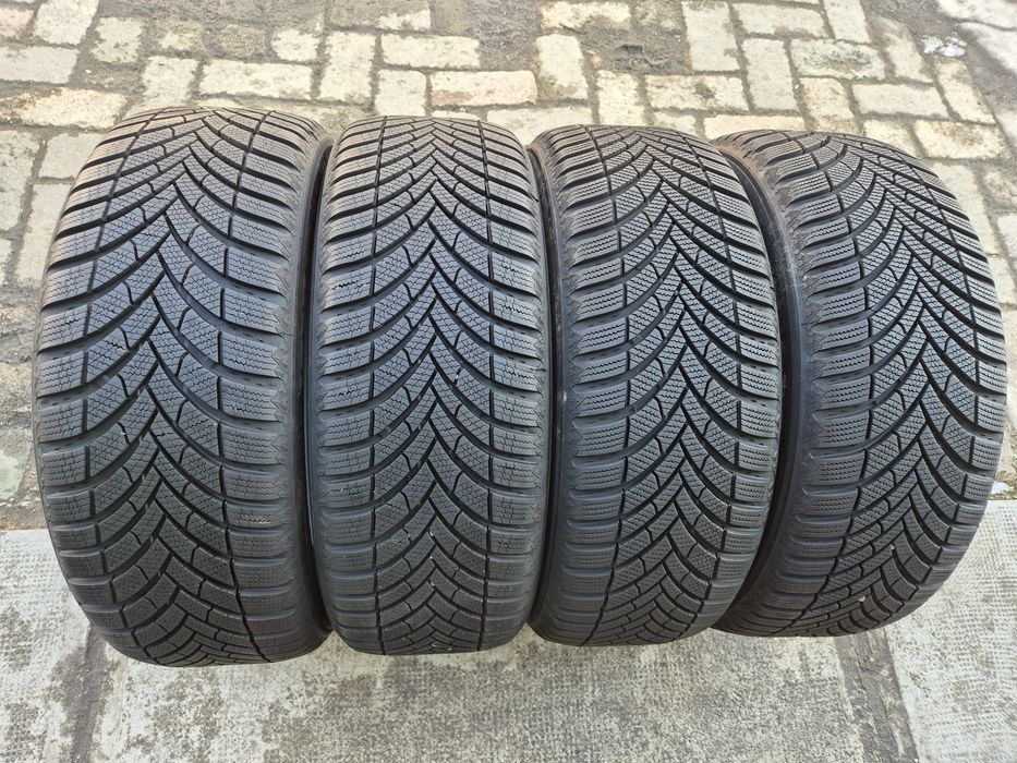 Set 4buc 215/50 R18 92V Semperit Speed-Grip 5 M+S iarnă