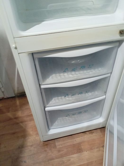 Холодильник самсунг