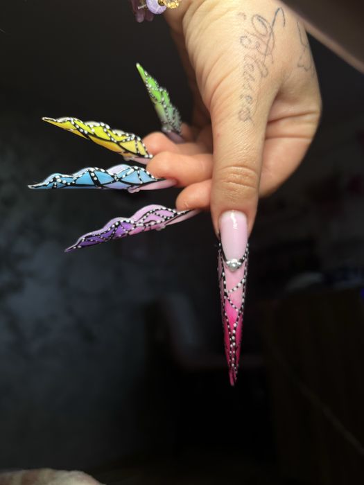 Unghii cu gel si semi