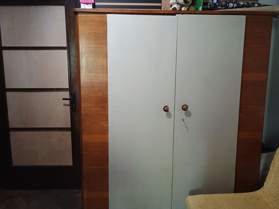 Масивен Гардероб Ретро 150×180х56