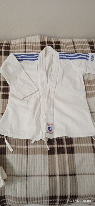 Продам кимоно таэквондо, каратэ детские