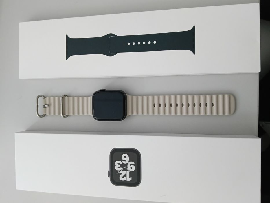 Apple Watch SE, GPS, Carcasa Aluminiu