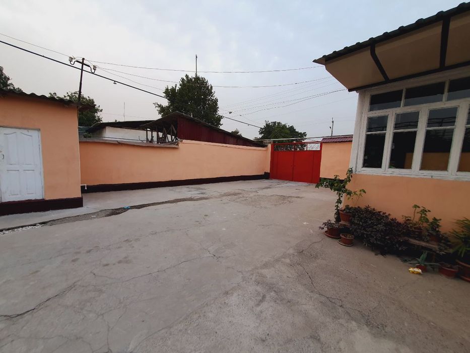 Янгибозор ок тепада уй сотилади 18 соток