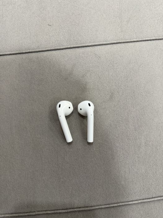 Продам наушники AirPods