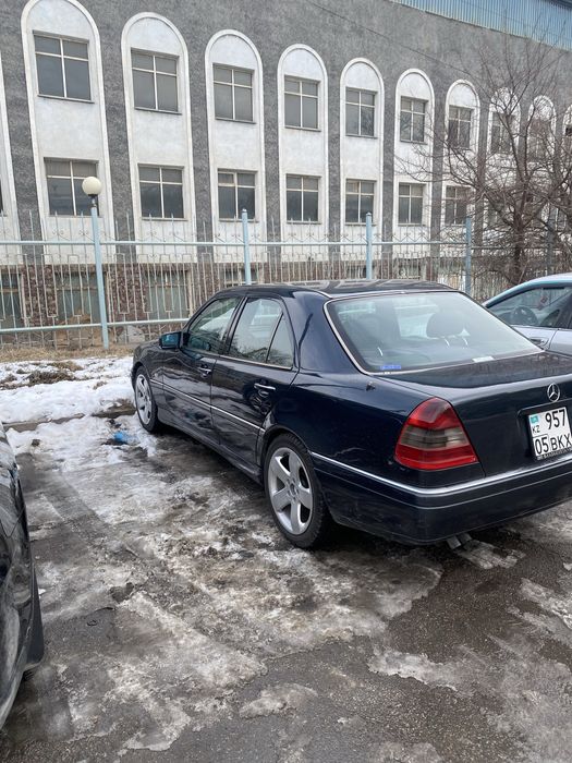 Мерседес С280, 1997 года