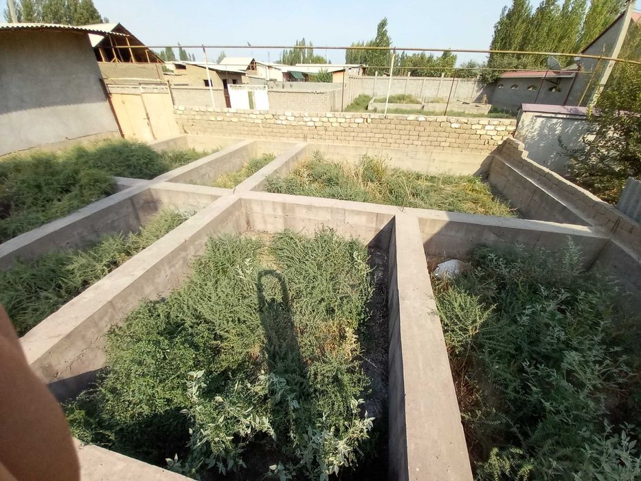 Участка сотилади. 11-сотик. Uchastka sotiladi 11-sotiq