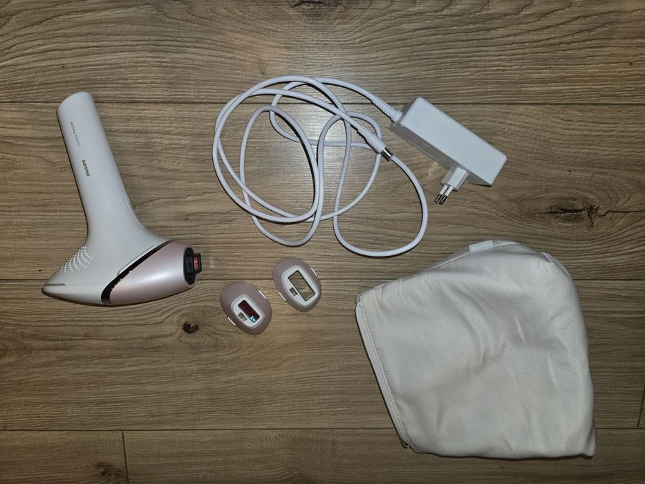 Epilator IPL Philips Lumea Prestige BRI950/00