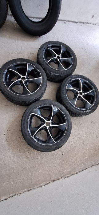 Гуми с джанти 235/45R17
