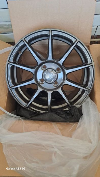 R-15 Sport ва Vossen Дискклар.