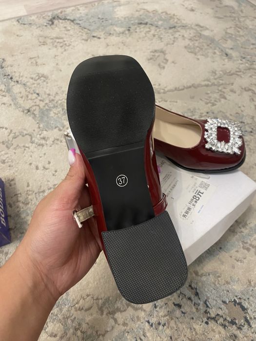 Продам туфли женские