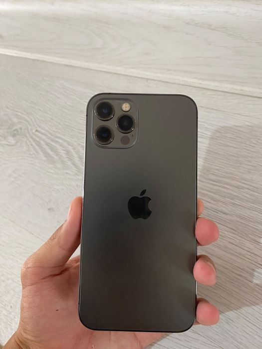 iphone 12pro 128гб 76емкость