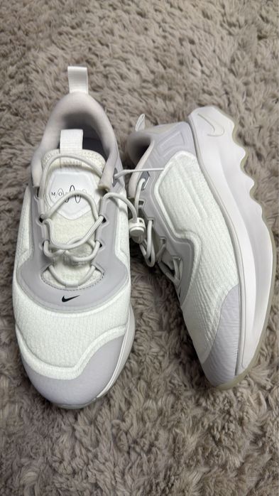 Adidasi nike nr 42.5