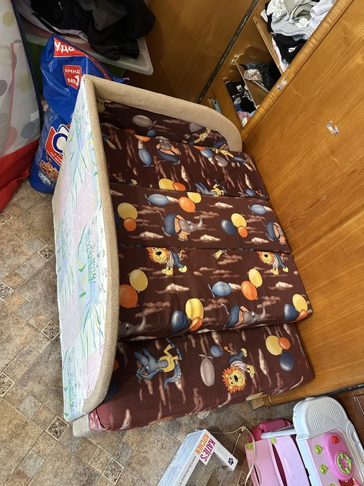 Продам кресло кубик