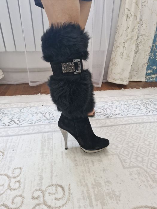 Зимний обувь новый.