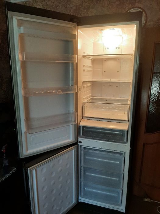 Продам хололильник