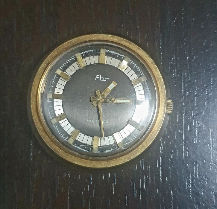 Ceas mecanic  de mana