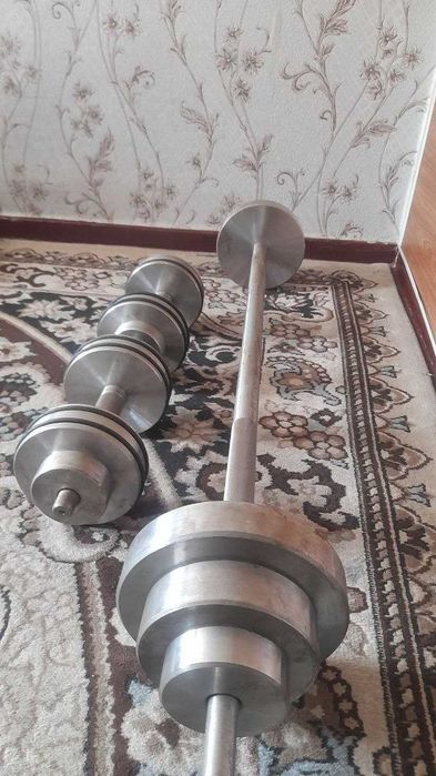 Продаются гантели и штанга!
