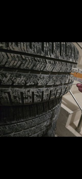 225/55 R17 vredestein