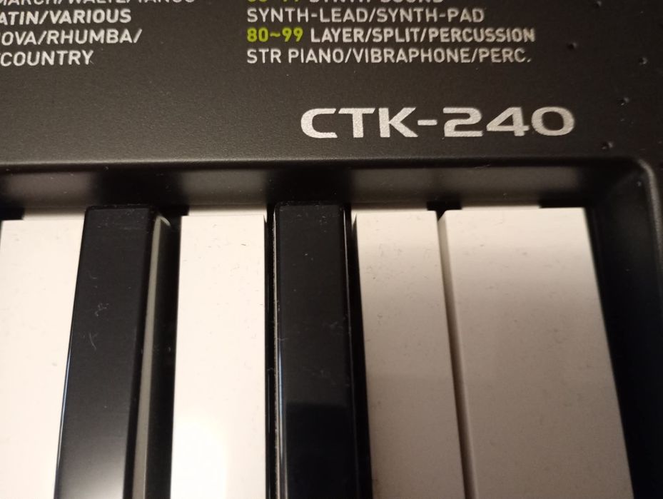 Синтезатор  CASIO  CTK-240