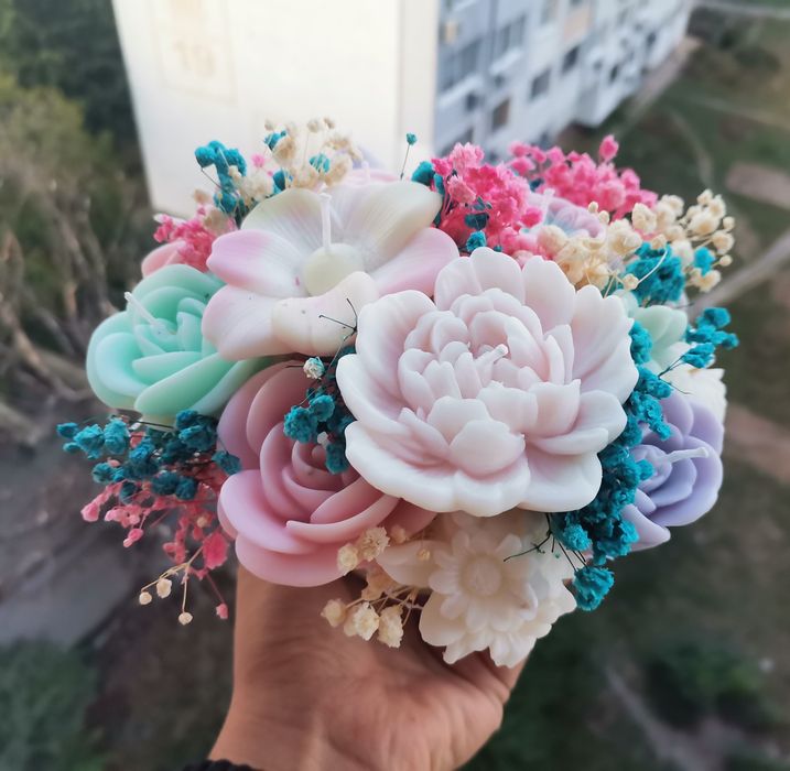 Букети от соеви свещи