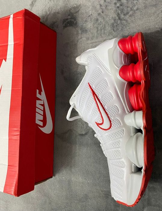 Vand adidasi noi de barbati Nike Shox